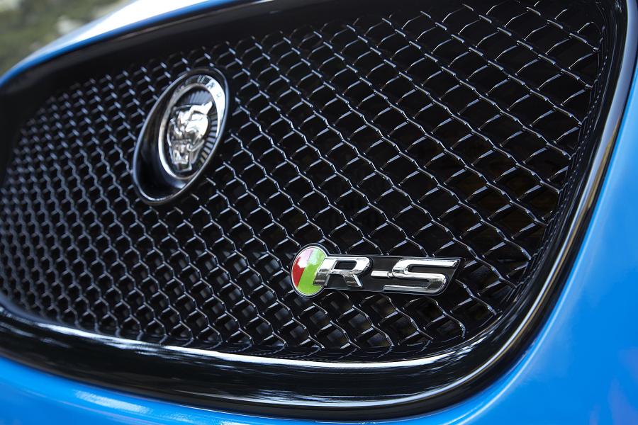  Jaguar XFR-S 2013 года  (фото 41 из 61)